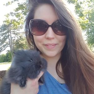 Meet your Posher, Amanda